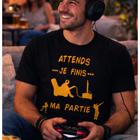 T-shirt - Attends je fini ma partie - Brod N' Flock