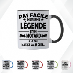 Mug - Pas facile d'être une légende et un motard à la  - Brod N' Flock